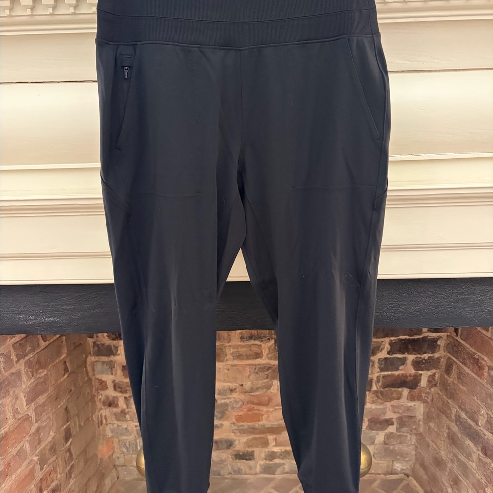Athleta Women’s Venice Joggers Black Sz Medium